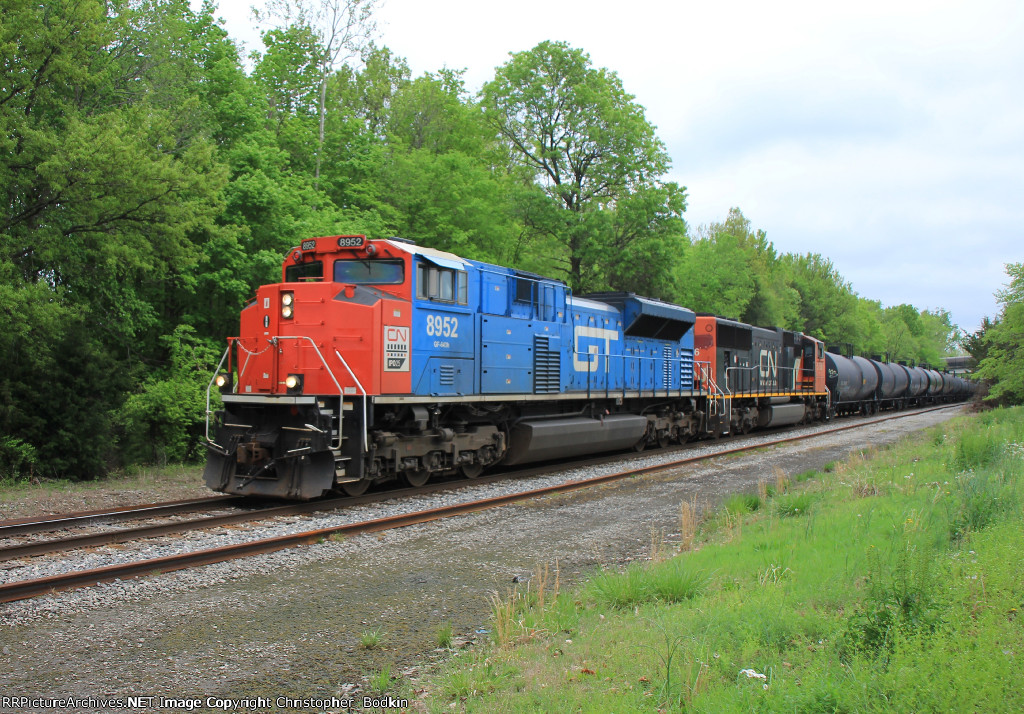 CN 8952
